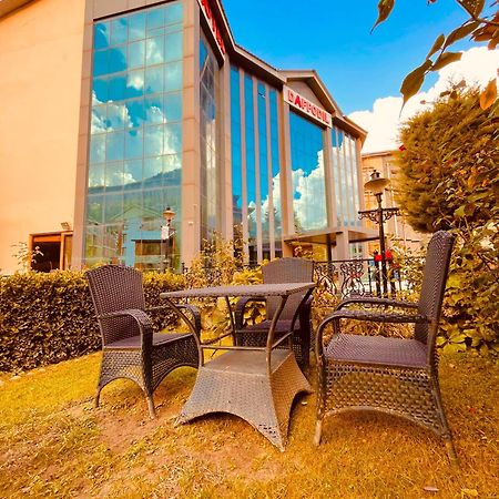 Hotel The North Wind In City Center, Manali Экстерьер фото